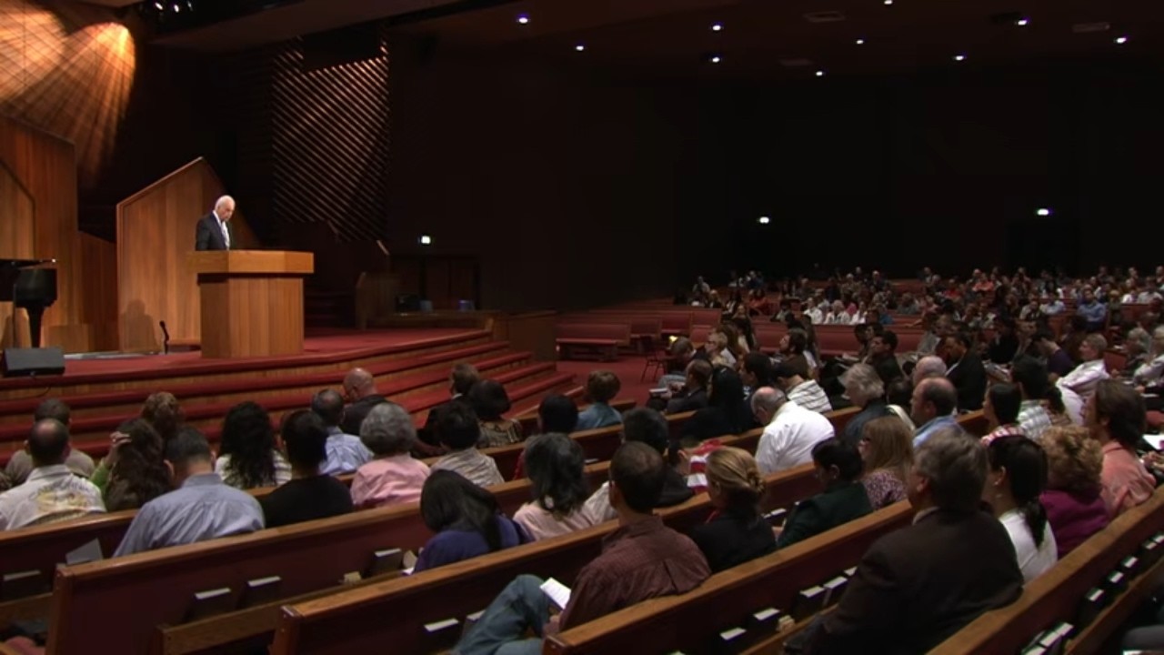 Can We Know What the Scripture Means? (Selected Scriptures) | John MacArthur | GTYtv